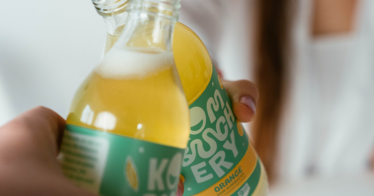 Kombuchery Gesunder Raw Kombucha mit lebenden Kulturen